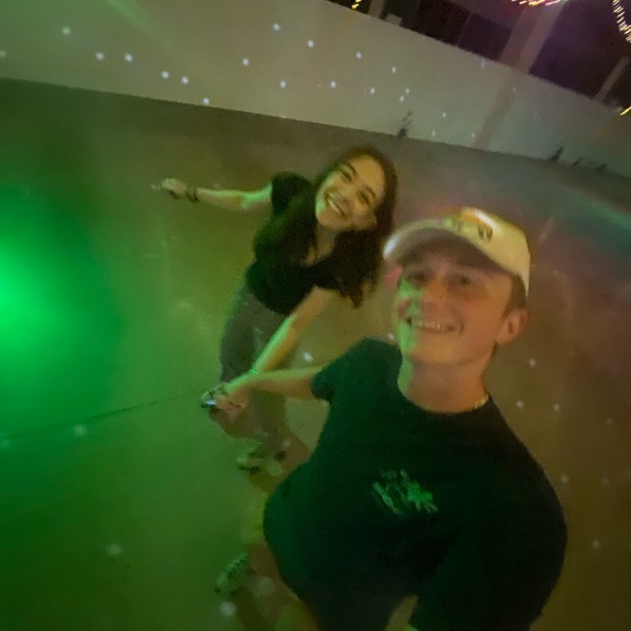 Meet your Posher, Ian - Picture 1 of 1